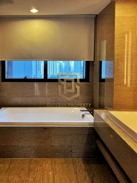 DIJUAL - 1Park Avenue King Tower High Floor - Jakarta Selatan - DKI Jakarta