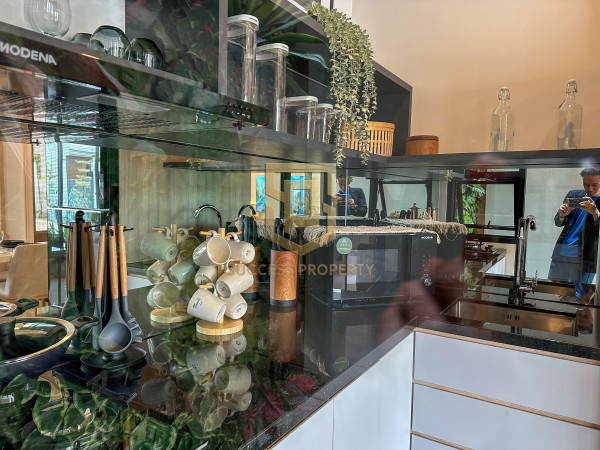 DIJUAL - Puri aria Rumah Luas Tanah 6 x 11 sqm luas bangunan 130 sqm - Jakarta Barat - DKI Jakarta