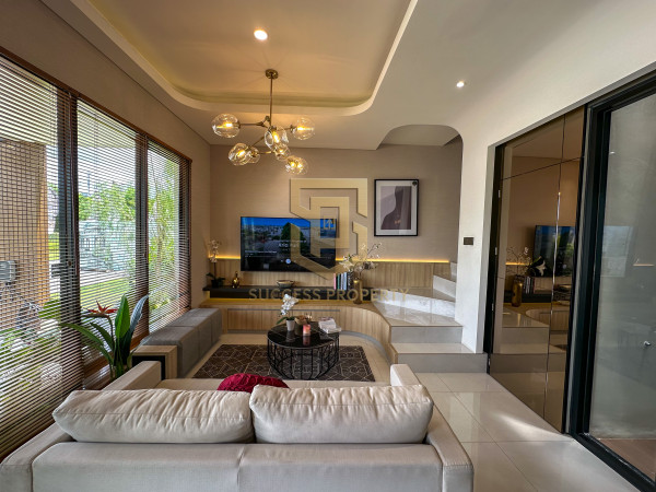 DIJUAL - Puri aria Rumah Luas Tanah 6 x 11 sqm luas bangunan 130 sqm - Jakarta Barat - DKI Jakarta