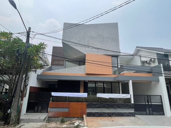 DIJUAL - Rumah Ultra-Exclusive Brand New Luxury Smart Home - Tangerang Selatan - Banten
