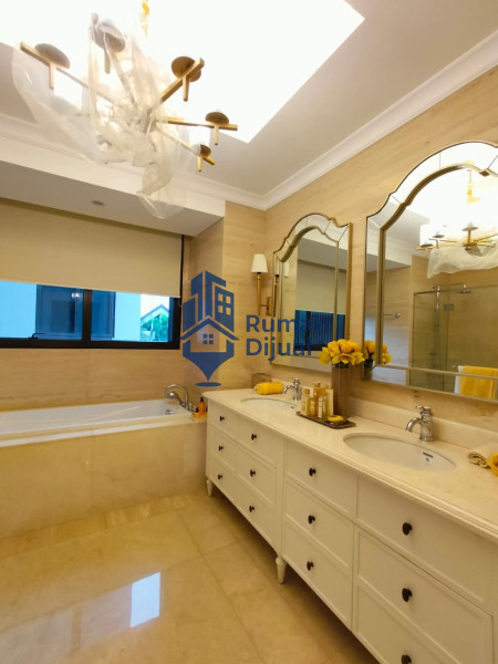 1Park Avenue Hamilton unit B