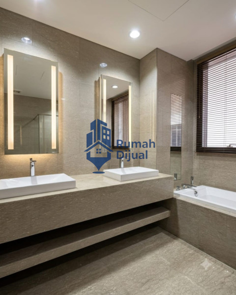 For Rent! 1Park Avenue Tower Royal 3BR High Floor with Pakubuwono & City View